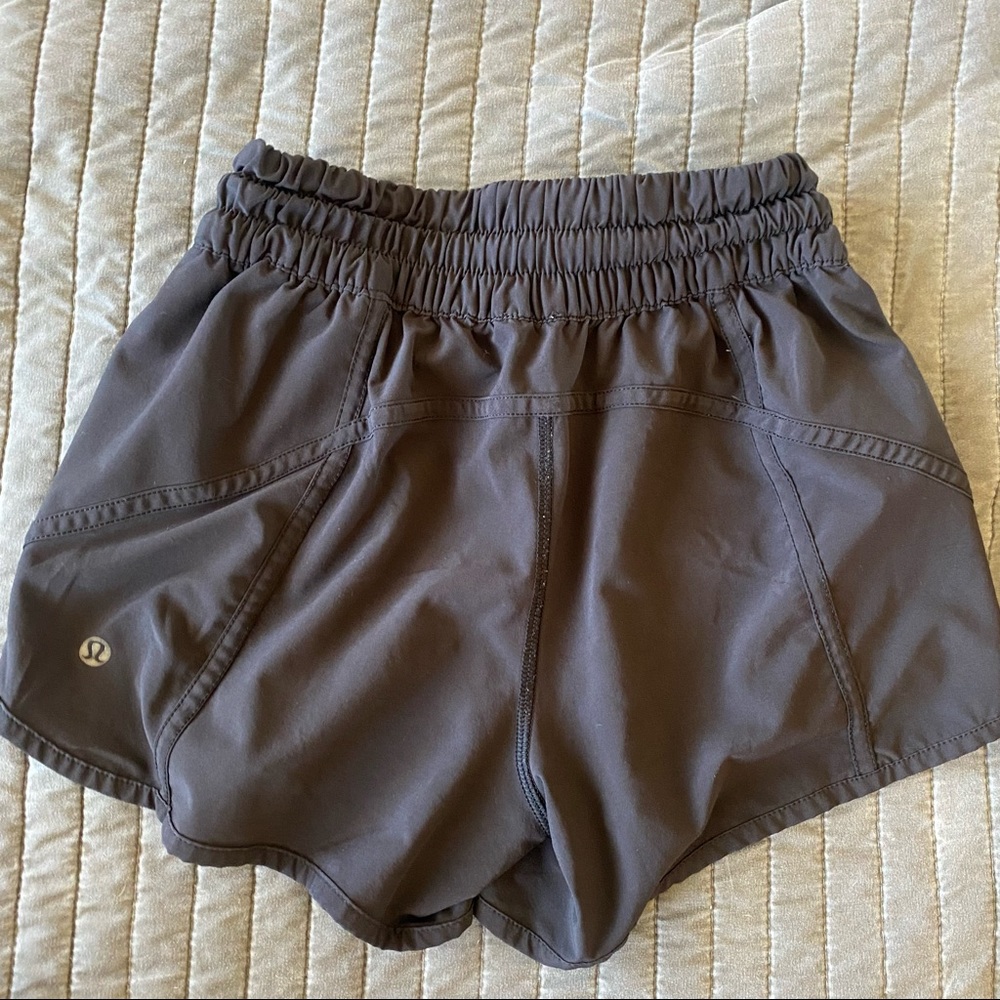 Lululemon shorts size 4